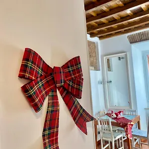 https://scent-of-trastevere.it-romehotels.com